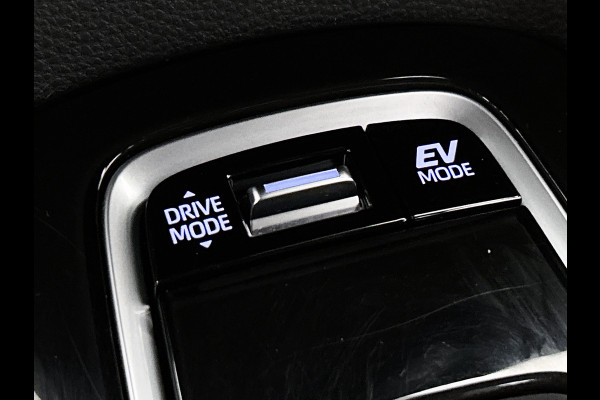 Toyota Corolla Touring Sports 1.8 Hybrid Business / Pdc+Camera / Radio multimedia / Airco-ecc. / Apk 09-2027