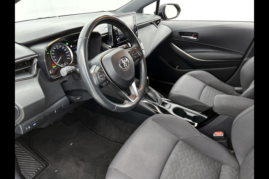 Toyota Corolla Touring Sports 1.8 Hybrid Business / Pdc+Camera / Radio multimedia / Airco-ecc. / Apk 09-2027