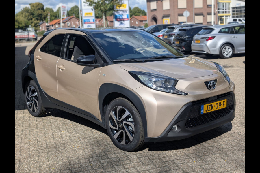 Toyota Aygo X 1.0 VVT-i S-CVT first