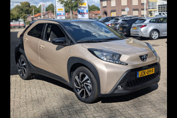 Toyota Aygo X 1.0 VVT-i S-CVT first
