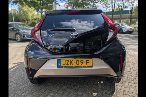 Toyota Aygo X 1.0 VVT-i S-CVT first