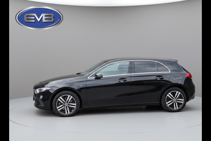 Mercedes-Benz A-Klasse 250 e Business Solution Luxury Limited, leder, sfeerverlichting, trekhaak,1 e eigenaar, NL auto met nap