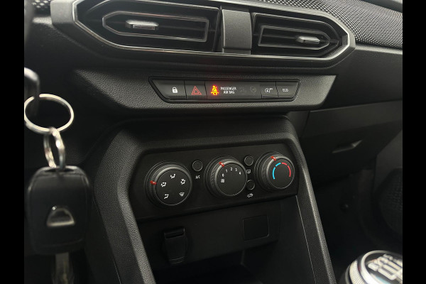 Dacia Jogger 1.0 100 ECO-G Extreme 5p, Airco, CarPlay, Bluetooth, Camera, Cruise, Trekhaak, Navi, PDC, NAP