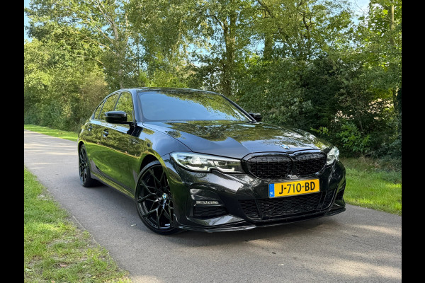 BMW 3 Serie 318i High Executive Edition | M-Pakket + Vol-Leder Nu € 22.975,-!!!