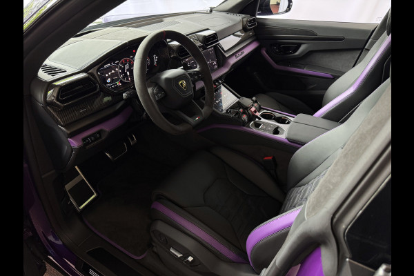 Lamborghini Urus 4.0 V8 SE 800 PK ALLE OPTIES/CARBON /AD PERSONAM/ VIOLA MITHRAS/ PANO / MASSAGE phev . Viola Mithras