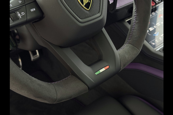 Lamborghini Urus 4.0 V8 SE 800 PK ALLE OPTIES/CARBON /AD PERSONAM/ VIOLA MITHRAS/ PANO / MASSAGE phev . Viola Mithras