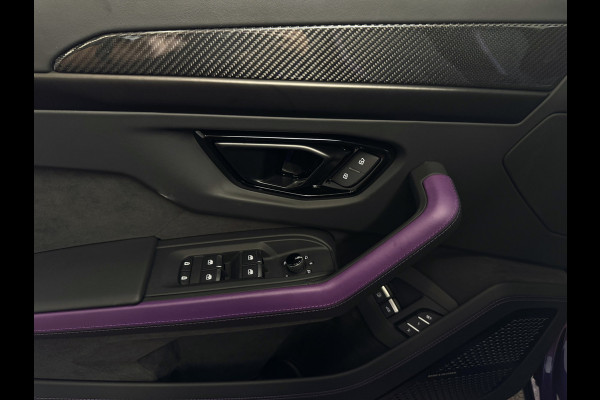 Lamborghini Urus 4.0 V8 SE 800 PK ALLE OPTIES/CARBON /AD PERSONAM/ VIOLA MITHRAS/ PANO / MASSAGE phev . Viola Mithras