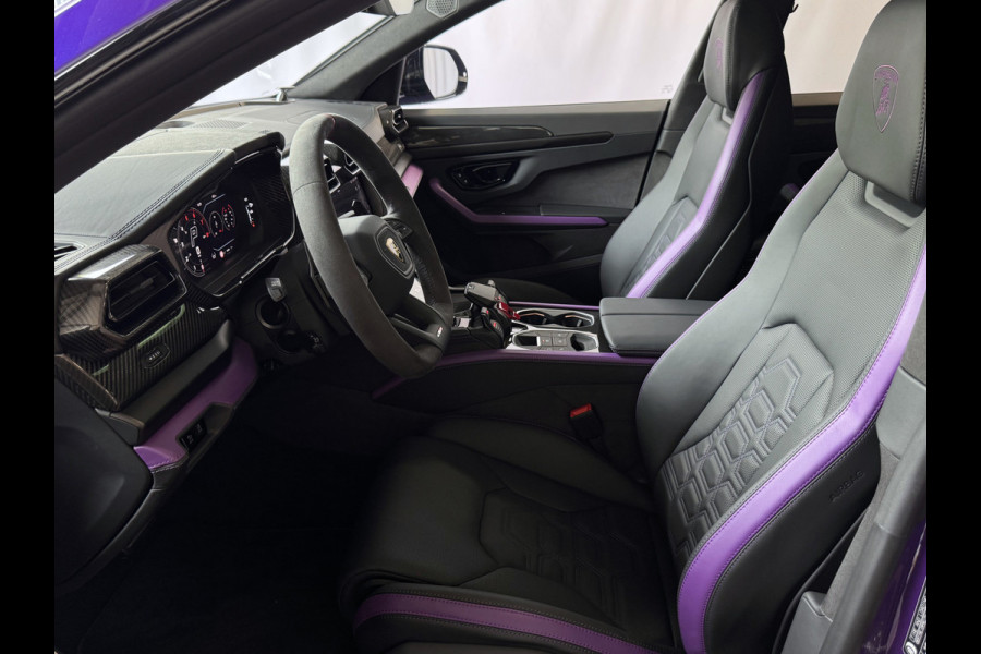 Lamborghini Urus 4.0 V8 SE 800 PK ALLE OPTIES/CARBON /AD PERSONAM/ VIOLA MITHRAS/ PANO / MASSAGE phev . Viola Mithras