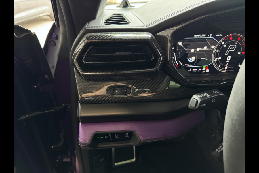 Lamborghini Urus 4.0 V8 SE 800 PK ALLE OPTIES/CARBON /AD PERSONAM/ VIOLA MITHRAS/ PANO / MASSAGE phev . Viola Mithras
