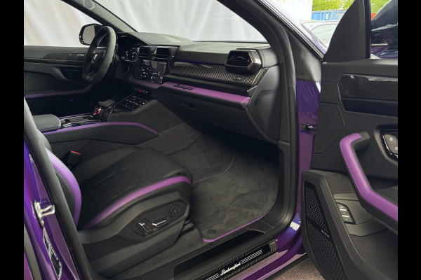 Lamborghini Urus 4.0 V8 SE 800 PK ALLE OPTIES/CARBON /AD PERSONAM/ VIOLA MITHRAS/ PANO / MASSAGE phev . Viola Mithras