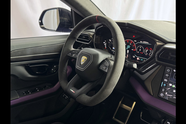 Lamborghini Urus 4.0 V8 SE 800 PK ALLE OPTIES/CARBON /AD PERSONAM/ VIOLA MITHRAS/ PANO / MASSAGE phev . Viola Mithras