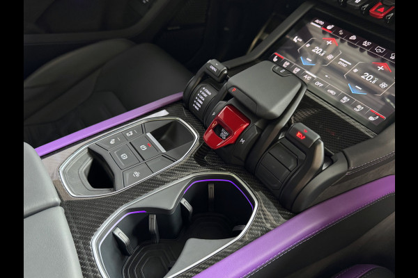 Lamborghini Urus 4.0 V8 SE 800 PK ALLE OPTIES/CARBON /AD PERSONAM/ VIOLA MITHRAS/ PANO / MASSAGE phev . Viola Mithras