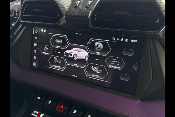 Lamborghini Urus 4.0 V8 SE 800 PK ALLE OPTIES/CARBON /AD PERSONAM/ VIOLA MITHRAS/ PANO / MASSAGE phev . Viola Mithras