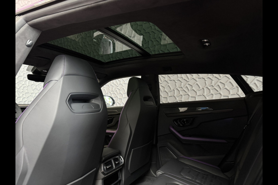 Lamborghini Urus 4.0 V8 SE 800 PK ALLE OPTIES/CARBON /AD PERSONAM/ VIOLA MITHRAS/ PANO / MASSAGE phev . Viola Mithras