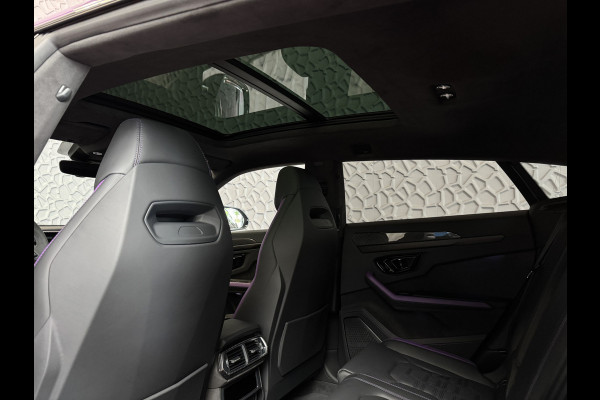 Lamborghini Urus 4.0 V8 SE 800 PK ALLE OPTIES/CARBON /AD PERSONAM/ VIOLA MITHRAS/ PANO / MASSAGE phev . Viola Mithras