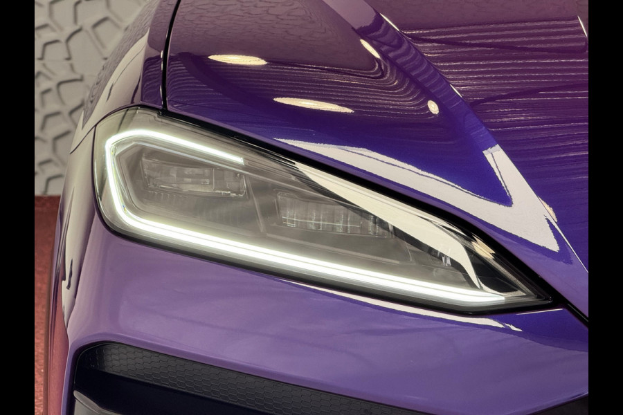 Lamborghini Urus 4.0 V8 SE 800 PK ALLE OPTIES/CARBON /AD PERSONAM/ VIOLA MITHRAS/ PANO / MASSAGE phev . Viola Mithras