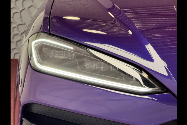 Lamborghini Urus 4.0 V8 SE 800 PK ALLE OPTIES/CARBON /AD PERSONAM/ VIOLA MITHRAS/ PANO / MASSAGE phev . Viola Mithras