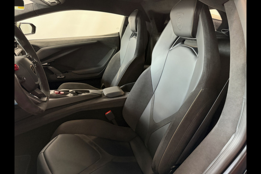 Lamborghini Revuelto 6.5 V12 1015 PK AD PERSONAM 05/2026