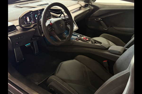 Lamborghini Revuelto 6.5 V12 1015 PK AD PERSONAM 05/2026
