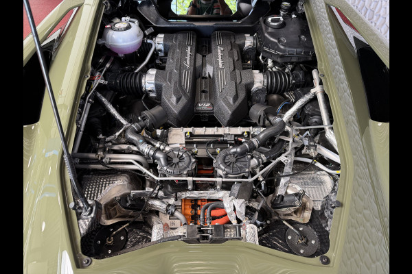 Lamborghini Revuelto 6.5 V12 1015 PK AD PERSONAM 05/2026
