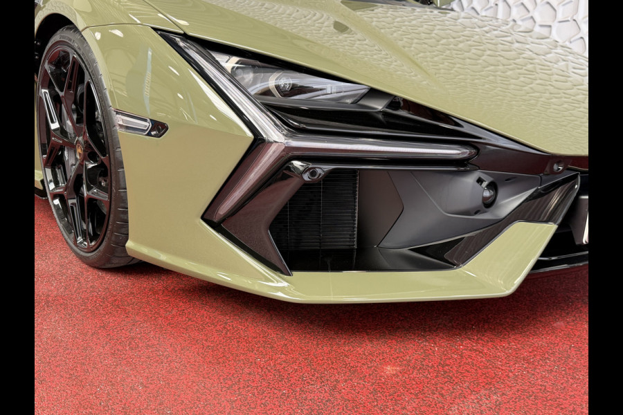Lamborghini Revuelto 6.5 V12 1015 PK AD PERSONAM 05/2026