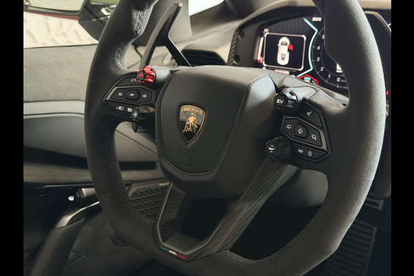 Lamborghini Revuelto 6.5 V12 1015 PK AD PERSONAM 05/2026