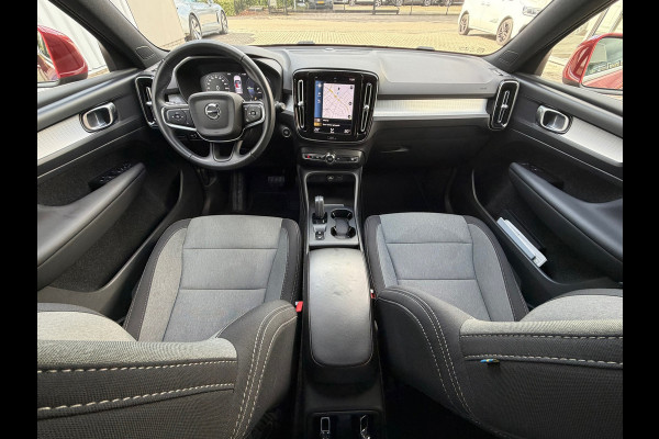 Volvo XC40 1.5 T4 Recharge | Navi | Cruise |Camera | Clima | 18"Lichtmetaal.