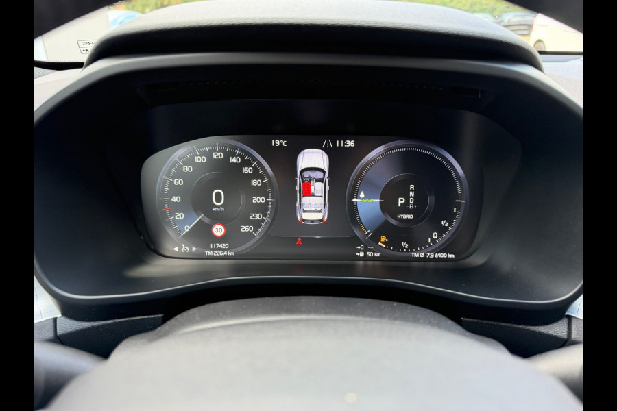Volvo XC40 1.5 T4 Recharge | Navi | Cruise |Camera | Clima | 18"Lichtmetaal.