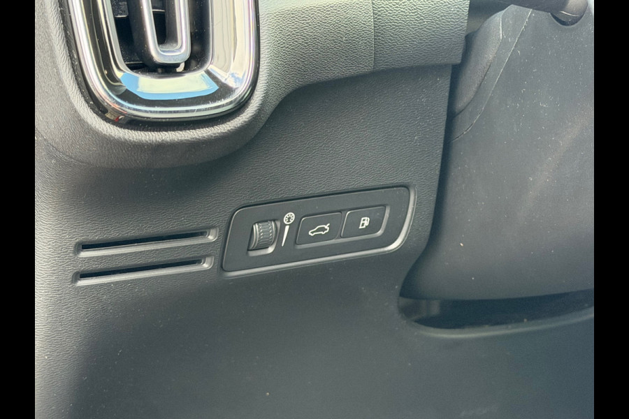 Volvo XC40 1.5 T4 Recharge | Navi | Cruise |Camera | Clima | 18"Lichtmetaal.