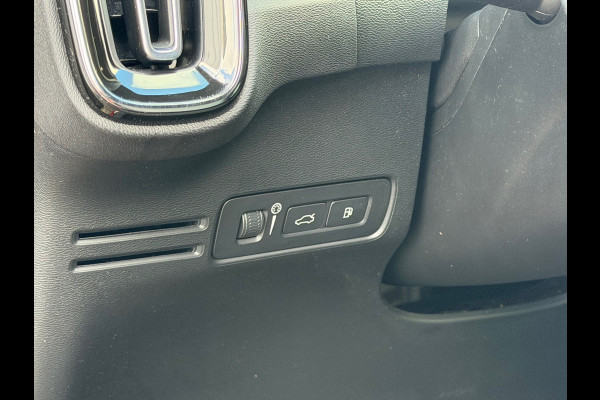 Volvo XC40 1.5 T4 Recharge | Navi | Cruise |Camera | Clima | 18"Lichtmetaal.