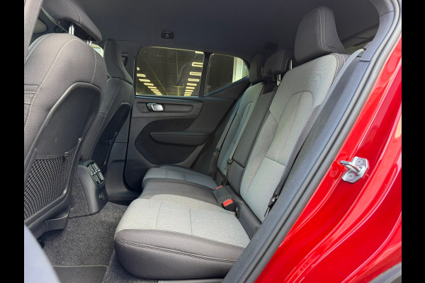 Volvo XC40 1.5 T4 Recharge | Navi | Cruise |Camera | Clima | 18"Lichtmetaal.