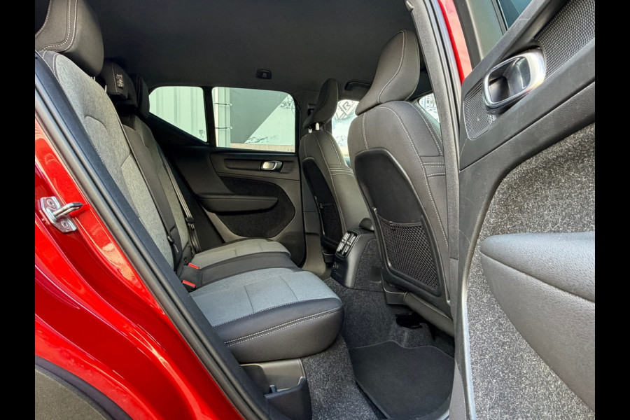 Volvo XC40 1.5 T4 Recharge | Navi | Cruise |Camera | Clima | 18"Lichtmetaal.