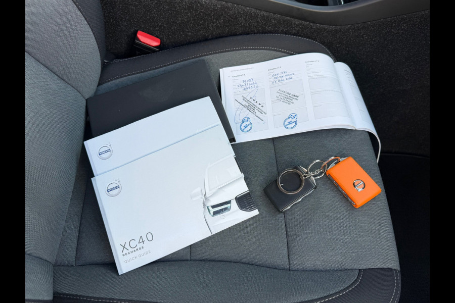Volvo XC40 1.5 T4 Recharge | Navi | Cruise |Camera | Clima | 18"Lichtmetaal.