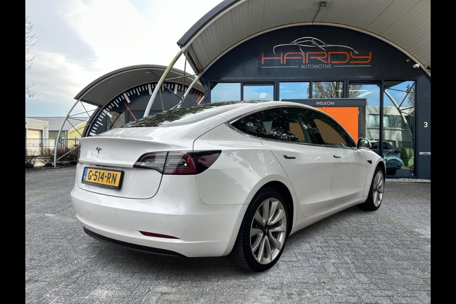 Tesla Model 3 Standard RWD Plus 60 kWh 83,4% SOH 19INCH Rijklaarprijs!