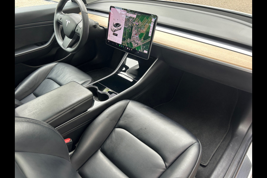 Tesla Model 3 Standard RWD Plus 60 kWh 83,4% SOH 19INCH Rijklaarprijs!