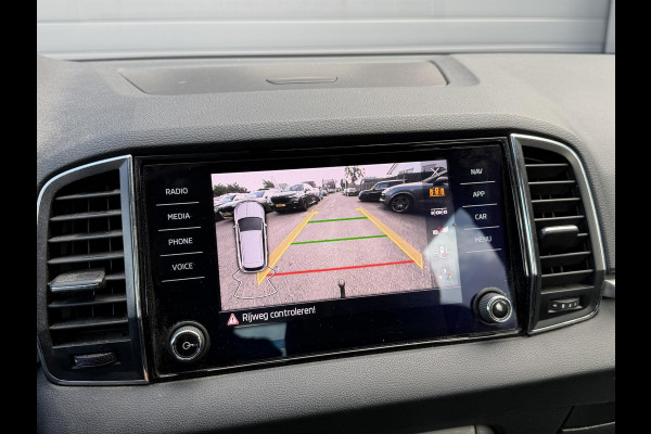 Škoda Karoq 2.0 TDI DSG | Navigatie | Camera | DAB | Lichtmetalen Velgen | Trekhaak |