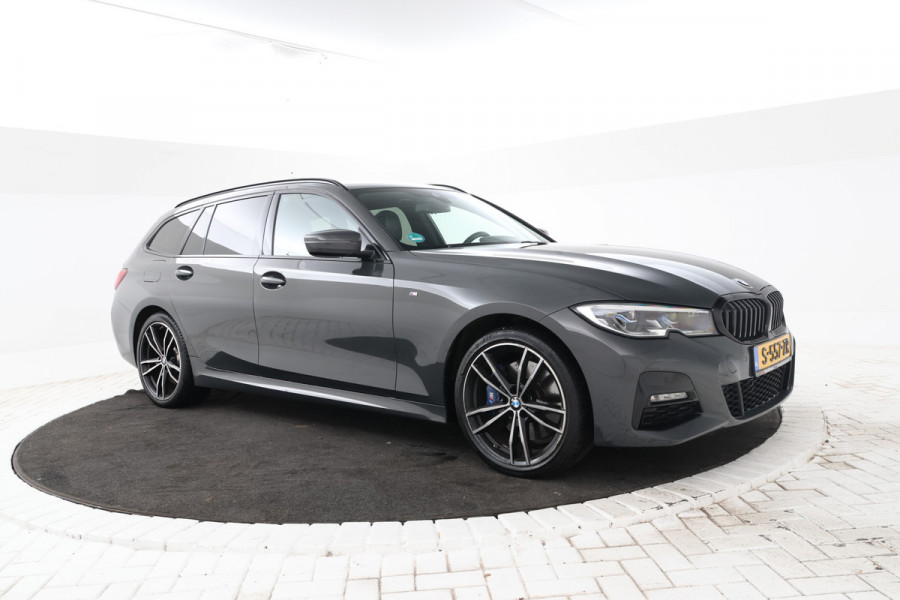 BMW 3 Serie Touring 330e xDrive High Executive Panorama, M-Pakket, Trekhaak!