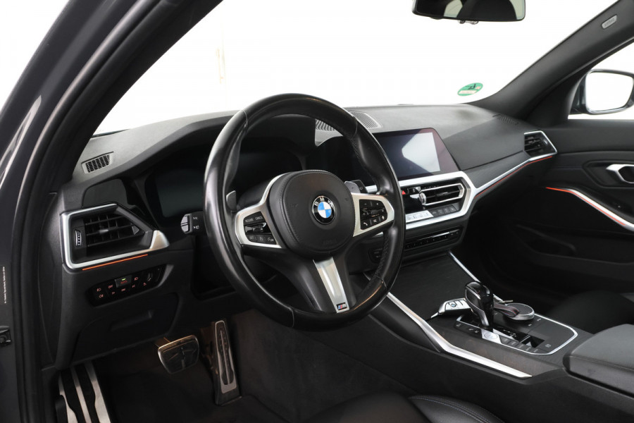 BMW 3 Serie Touring 330e xDrive High Executive Panorama, M-Pakket, Trekhaak!