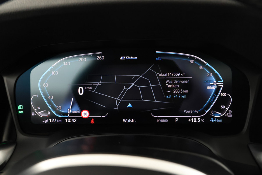 BMW 3 Serie Touring 330e xDrive High Executive Panorama, M-Pakket, Trekhaak!