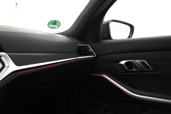 BMW 3 Serie Touring 330e xDrive High Executive Panorama, M-Pakket, Trekhaak!