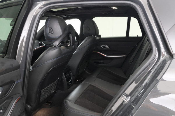 BMW 3 Serie Touring 330e xDrive High Executive Panorama, M-Pakket, Trekhaak!