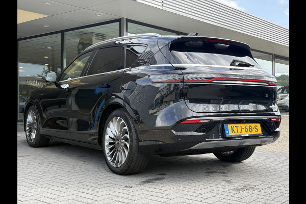 VOYAH Free Flagship 4WD 106 kWh | Panoramadak | Dynaudio Hi-FI | 360° Camera | Luchtvering | Adaptieve Cruise Control | Dodehoekassistent | Elektrisch Verstelbare Stoelen + Massage | Stoelverwarming | Stoelventilatie | Sfeerverlichting |