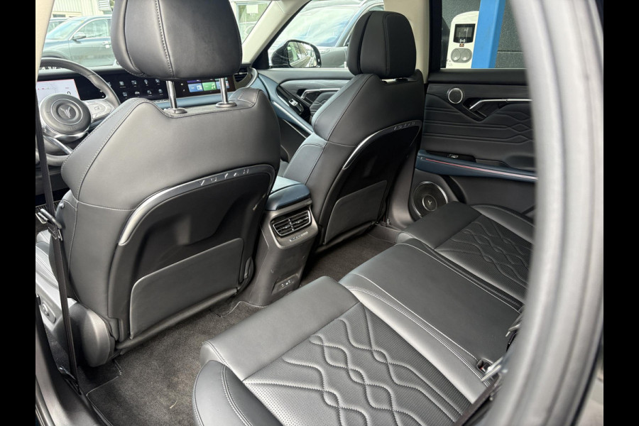 VOYAH Free Flagship 4WD 106 kWh | Panoramadak | Dynaudio Hi-FI | 360° Camera | Luchtvering | Adaptieve Cruise Control | Dodehoekassistent | Elektrisch Verstelbare Stoelen + Massage | Stoelverwarming | Stoelventilatie | Sfeerverlichting |