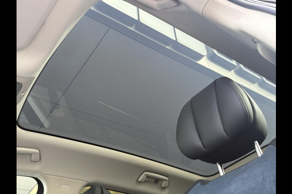 VOYAH Free Flagship 4WD 106 kWh | Panoramadak | Dynaudio Hi-FI | 360° Camera | Luchtvering | Adaptieve Cruise Control | Dodehoekassistent | Elektrisch Verstelbare Stoelen + Massage | Stoelverwarming | Stoelventilatie | Sfeerverlichting |