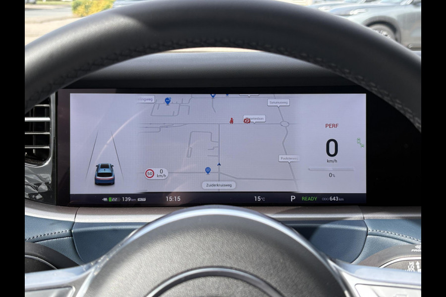 VOYAH Free Flagship 4WD 106 kWh | Panoramadak | Dynaudio Hi-FI | 360° Camera | Luchtvering | Adaptieve Cruise Control | Dodehoekassistent | Elektrisch Verstelbare Stoelen + Massage | Stoelverwarming | Stoelventilatie | Sfeerverlichting |