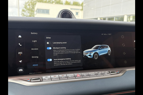 VOYAH Free Flagship 4WD 106 kWh | Panoramadak | Dynaudio Hi-FI | 360° Camera | Luchtvering | Adaptieve Cruise Control | Dodehoekassistent | Elektrisch Verstelbare Stoelen + Massage | Stoelverwarming | Stoelventilatie | Sfeerverlichting |