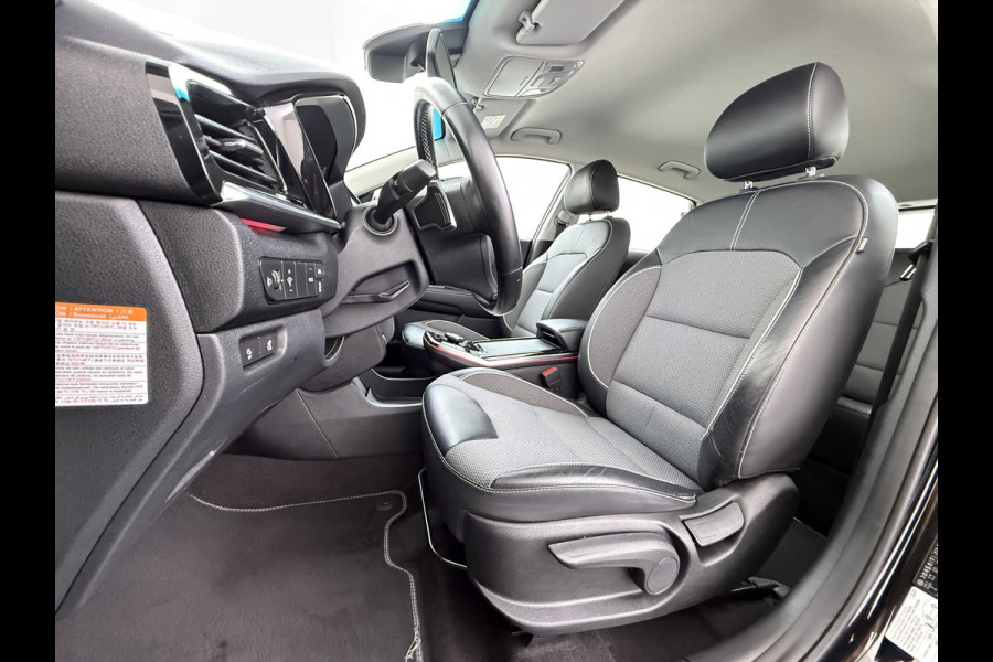 Kia e-Niro DynamicLine 64kWh 204PK Warmtepomp SOH 98% Camera Adap.Cruise Stoel+Stuurverwarming Navi Ecc Apple Carplay Android Auto Pdc Isofix Lane Assist VESS Regen-Lichtsensor 1e Eigenaar Origineel Nederlandse Auto