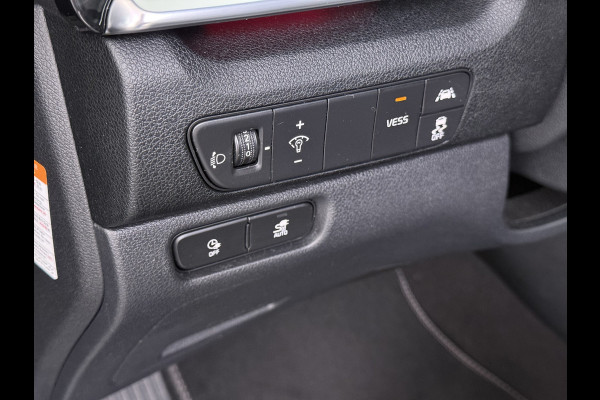 Kia e-Niro DynamicLine 64kWh 204PK Warmtepomp SOH 98% Camera Adap.Cruise Stoel+Stuurverwarming Navi Ecc Apple Carplay Android Auto Pdc Isofix Lane Assist VESS Regen-Lichtsensor 1e Eigenaar Origineel Nederlandse Auto