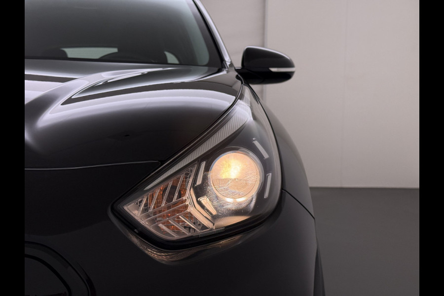 Kia e-Niro DynamicLine 64kWh 204PK Warmtepomp SOH 98% Camera Adap.Cruise Stoel+Stuurverwarming Navi Ecc Apple Carplay Android Auto Pdc Isofix Lane Assist VESS Regen-Lichtsensor 1e Eigenaar Origineel Nederlandse Auto