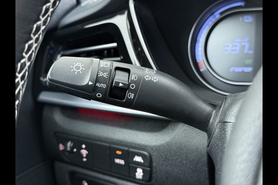 Kia e-Niro DynamicLine 64kWh 204PK Warmtepomp SOH 98% Camera Adap.Cruise Stoel+Stuurverwarming Navi Ecc Apple Carplay Android Auto Pdc Isofix Lane Assist VESS Regen-Lichtsensor 1e Eigenaar Origineel Nederlandse Auto